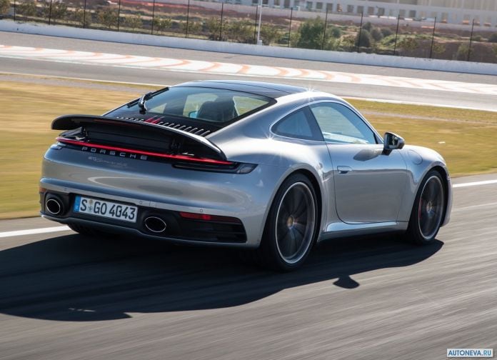 2019 Porsche 911 Carrera 4S - фотография 108 из 254
