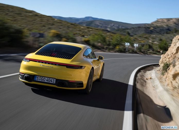 2019 Porsche 911 Carrera 4S - фотография 114 из 254