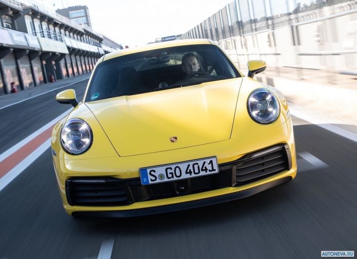 2019 Porsche 911 Carrera 4S - фотография 125 из 254