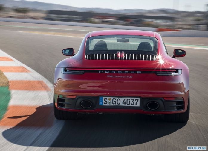 2019 Porsche 911 Carrera 4S - фотография 130 из 254