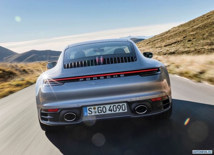 2019 Porsche 911 Carrera 4S - фотография 131 из 254