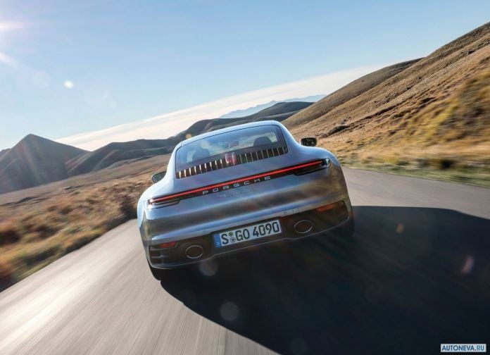 2019 Porsche 911 Carrera 4S - фотография 132 из 254