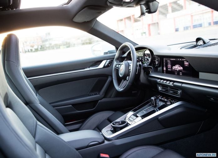 2019 Porsche 911 Carrera 4S - фотография 177 из 254