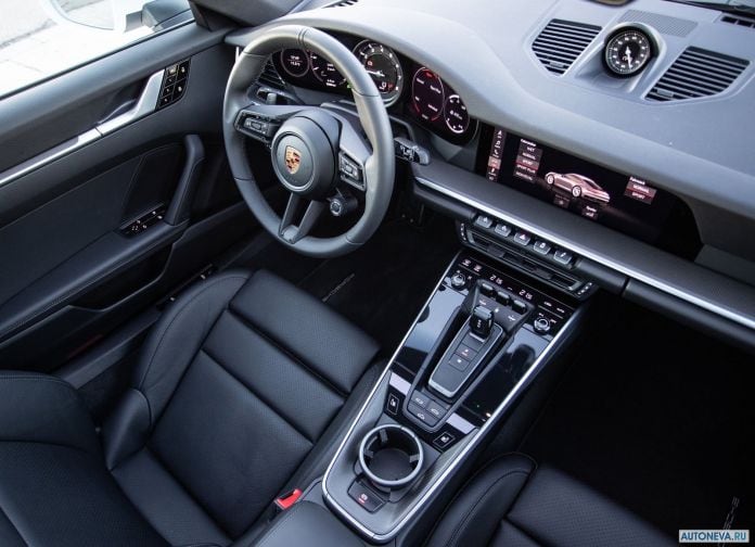 2019 Porsche 911 Carrera 4S - фотография 178 из 254