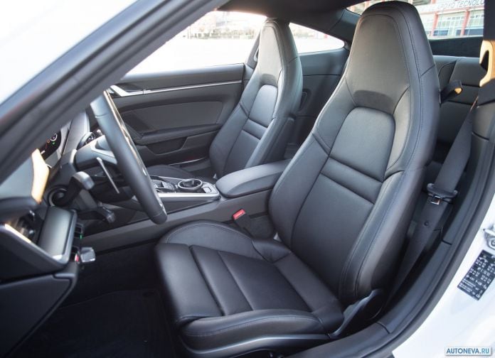 2019 Porsche 911 Carrera 4S - фотография 180 из 254