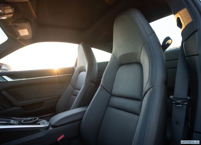 2019 Porsche 911 Carrera 4S - фотография 186 из 254
