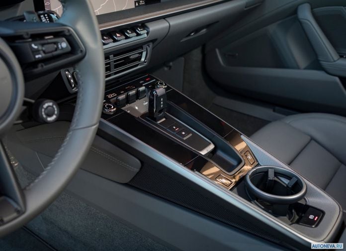 2019 Porsche 911 Carrera 4S - фотография 187 из 254