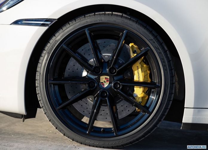 2019 Porsche 911 Carrera 4S - фотография 228 из 254