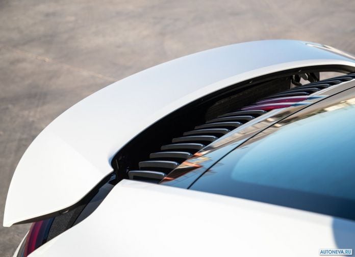 2019 Porsche 911 Carrera 4S - фотография 233 из 254