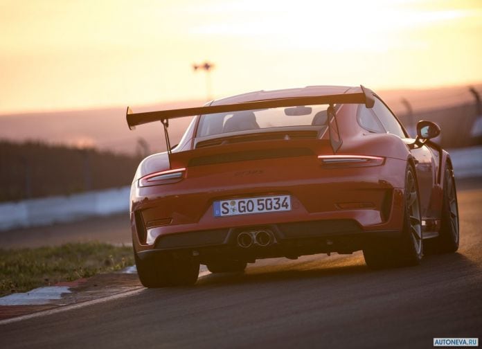 2019 Porsche 911 GT3 RS - фотография 83 из 180