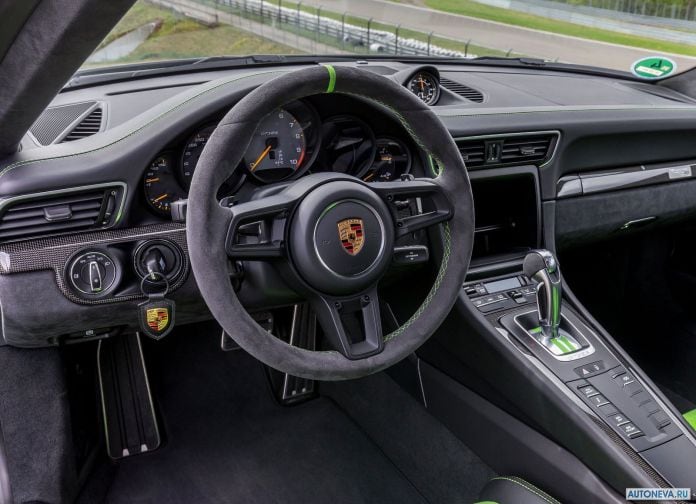 2019 Porsche 911 GT3 RS Weissach Package - фотография 67 из 110