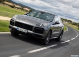porsche_2019_cayenne_e_hybrid_030.jpg