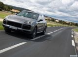 porsche_2019_cayenne_e_hybrid_031.jpg