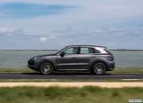 porsche_2019_cayenne_e_hybrid_069.jpg