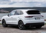 porsche_2019_cayenne_e_hybrid_072.jpg