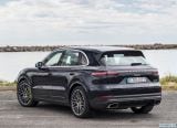 porsche_2019_cayenne_e_hybrid_077.jpg