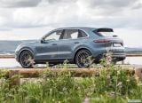 porsche_2019_cayenne_e_hybrid_082.jpg