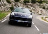 porsche_2019_cayenne_e_hybrid_111.jpg