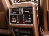 porsche_2019_cayenne_e_hybrid_141.jpg