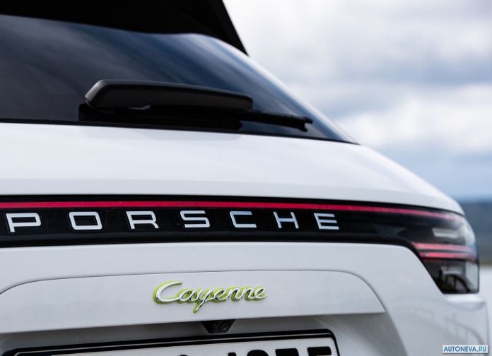2019 Porsche Cayenne E-hybrid - фотография 165 из 180
