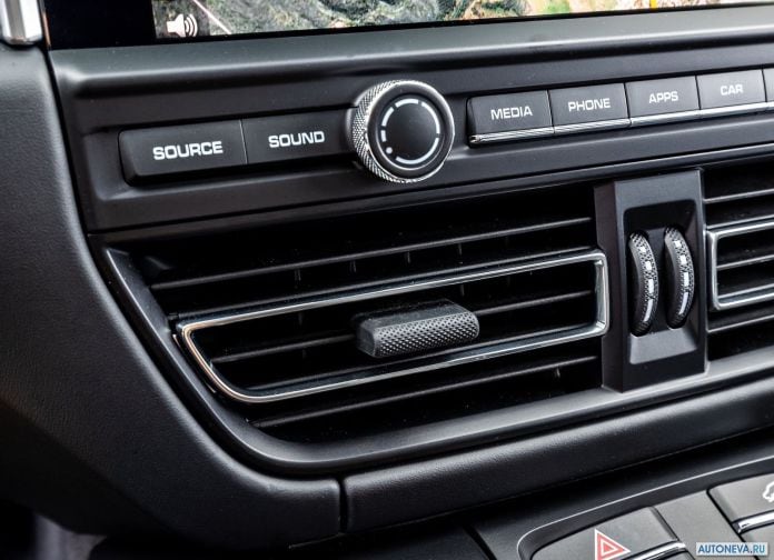 2019 Porsche Macan S - фотография 169 из 225