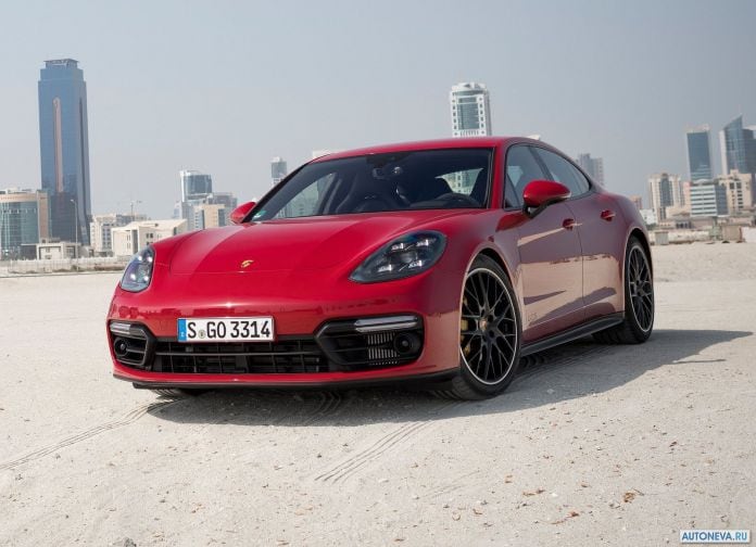 2019 Porsche Panamera GTS - фотография 2 из 238