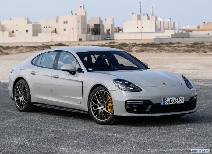 2019 Porsche Panamera GTS - фотография 14 из 238