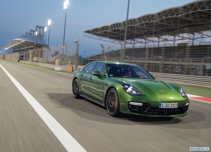 2019 Porsche Panamera GTS - фотография 18 из 238