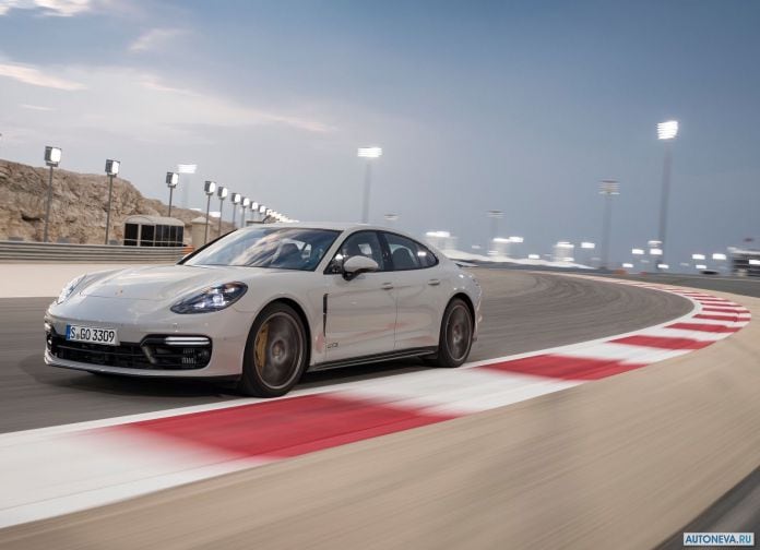 2019 Porsche Panamera GTS - фотография 29 из 238