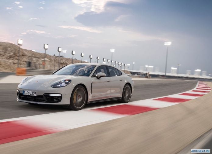 2019 Porsche Panamera GTS - фотография 30 из 238