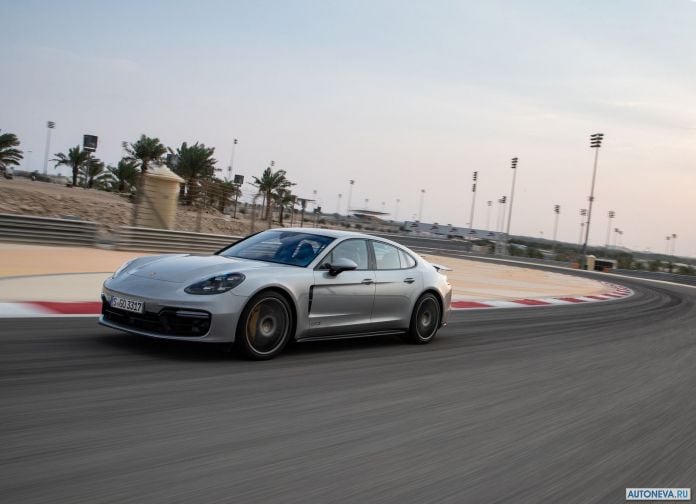 2019 Porsche Panamera GTS - фотография 39 из 238