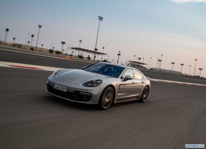 2019 Porsche Panamera GTS - фотография 40 из 238