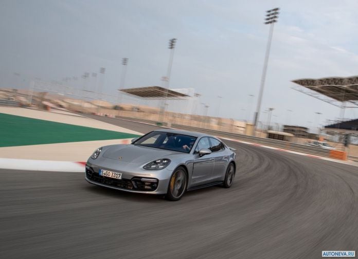 2019 Porsche Panamera GTS - фотография 45 из 238
