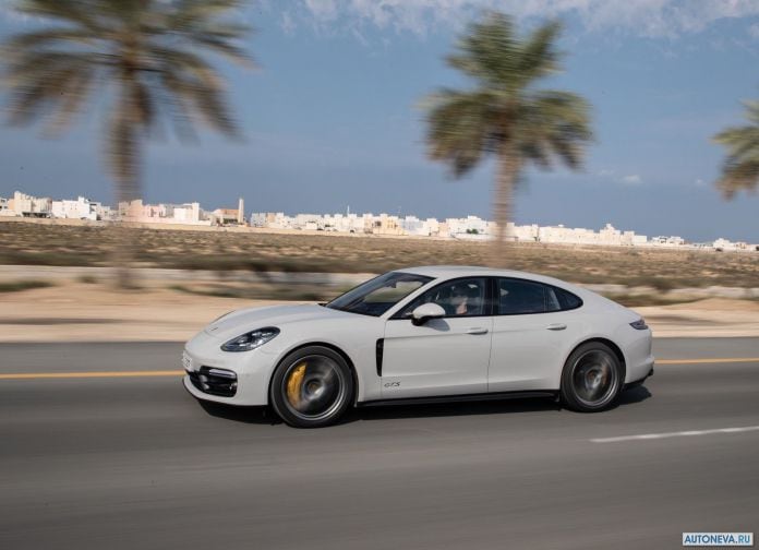 2019 Porsche Panamera GTS - фотография 47 из 238