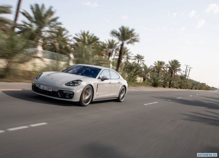 2019 Porsche Panamera GTS - фотография 49 из 238