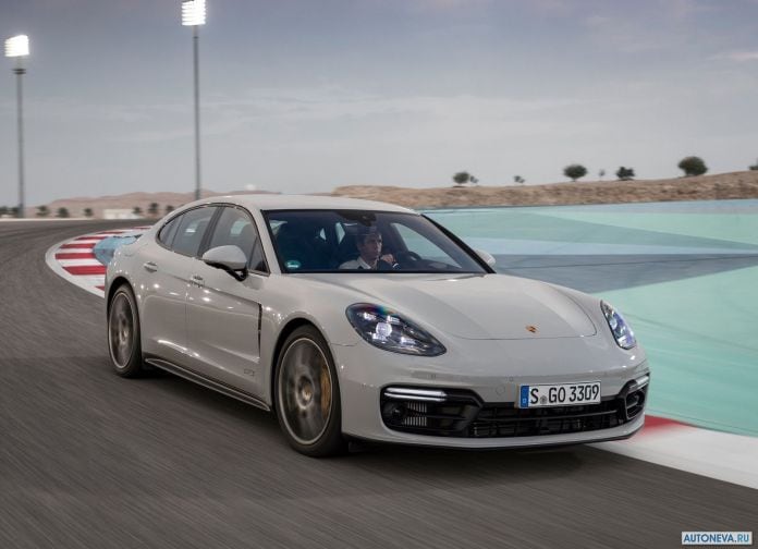 2019 Porsche Panamera GTS - фотография 52 из 238