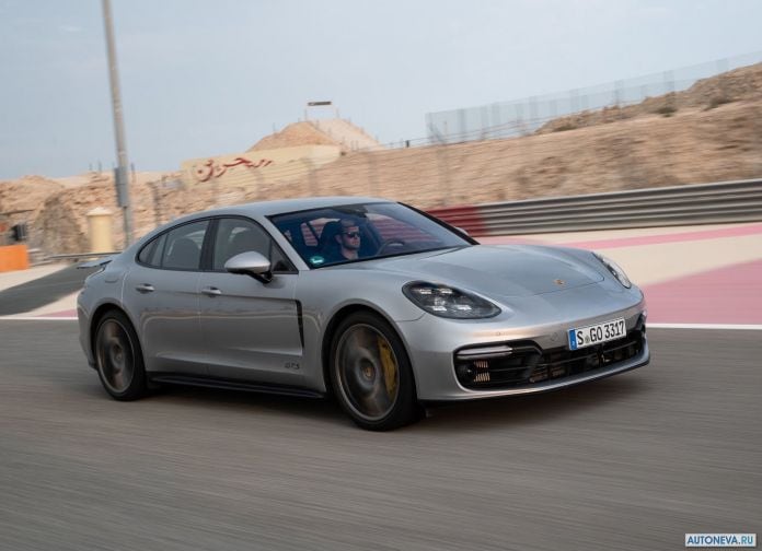 2019 Porsche Panamera GTS - фотография 54 из 238