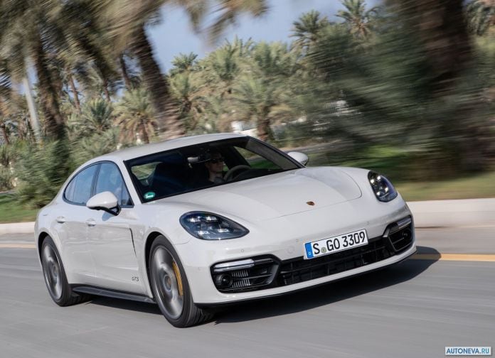 2019 Porsche Panamera GTS - фотография 56 из 238