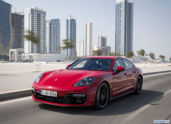 2019 Porsche Panamera GTS - фотография 62 из 238