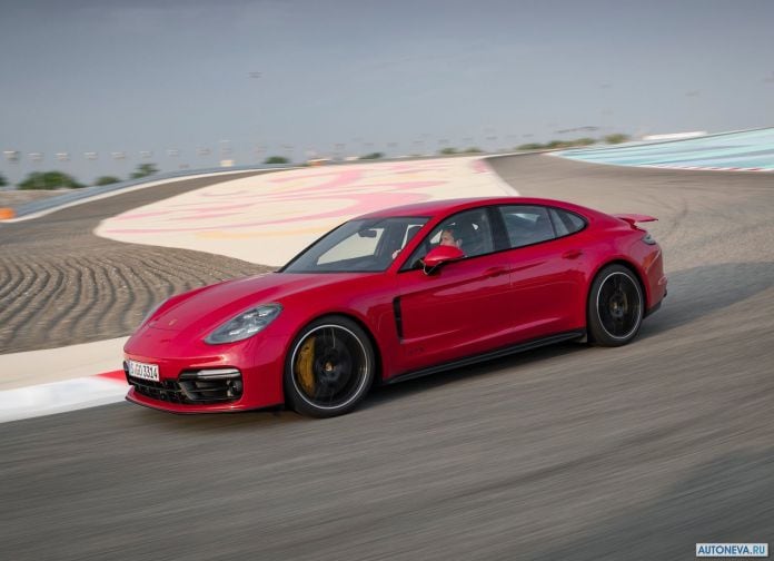 2019 Porsche Panamera GTS - фотография 66 из 238