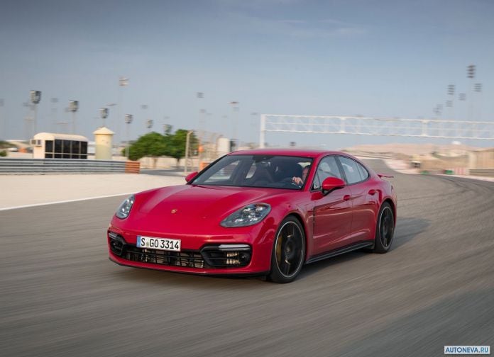 2019 Porsche Panamera GTS - фотография 70 из 238