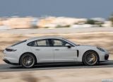 porsche_2019_panamera_gts_082.jpg