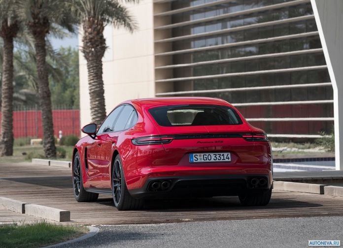2019 Porsche Panamera GTS - фотография 91 из 238