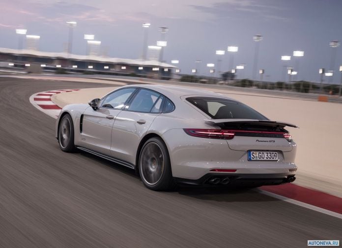 2019 Porsche Panamera GTS - фотография 120 из 238