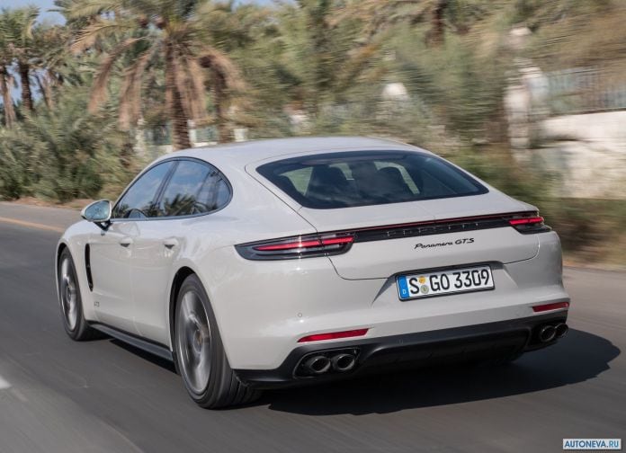 2019 Porsche Panamera GTS - фотография 122 из 238