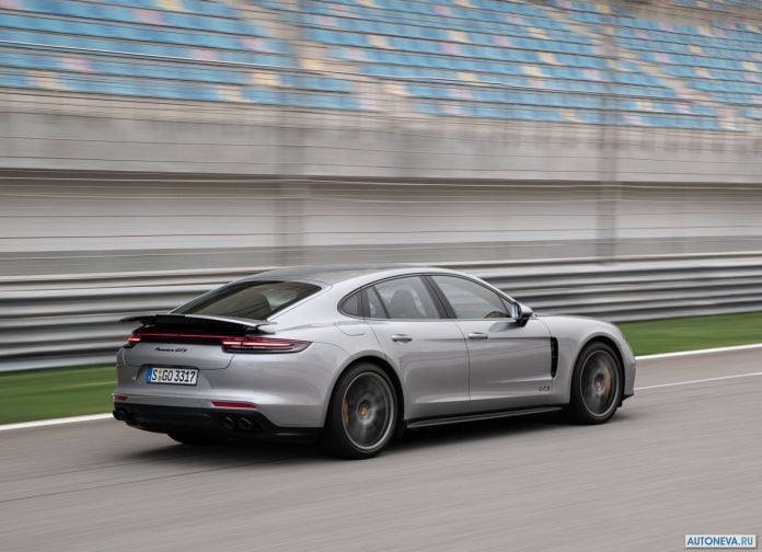 2019 Porsche Panamera GTS - фотография 130 из 238