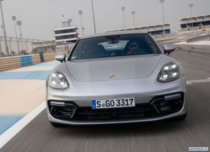 2019 Porsche Panamera GTS - фотография 133 из 238