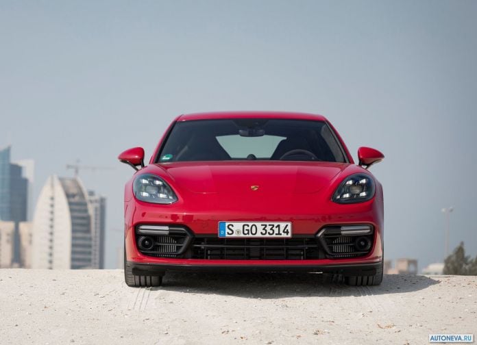 2019 Porsche Panamera GTS - фотография 135 из 238