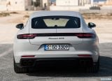 porsche_2019_panamera_gts_139.jpg