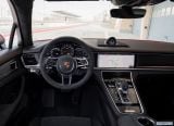 porsche_2019_panamera_gts_150.jpg